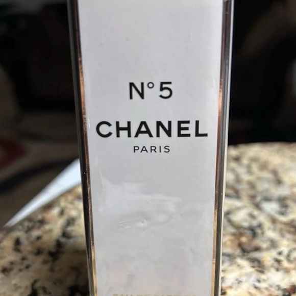 Chanel N°5 EDP Recharge Spray Refill~2.0 Oz. (New W/ Box & Sealed) - Picture 4 of 10